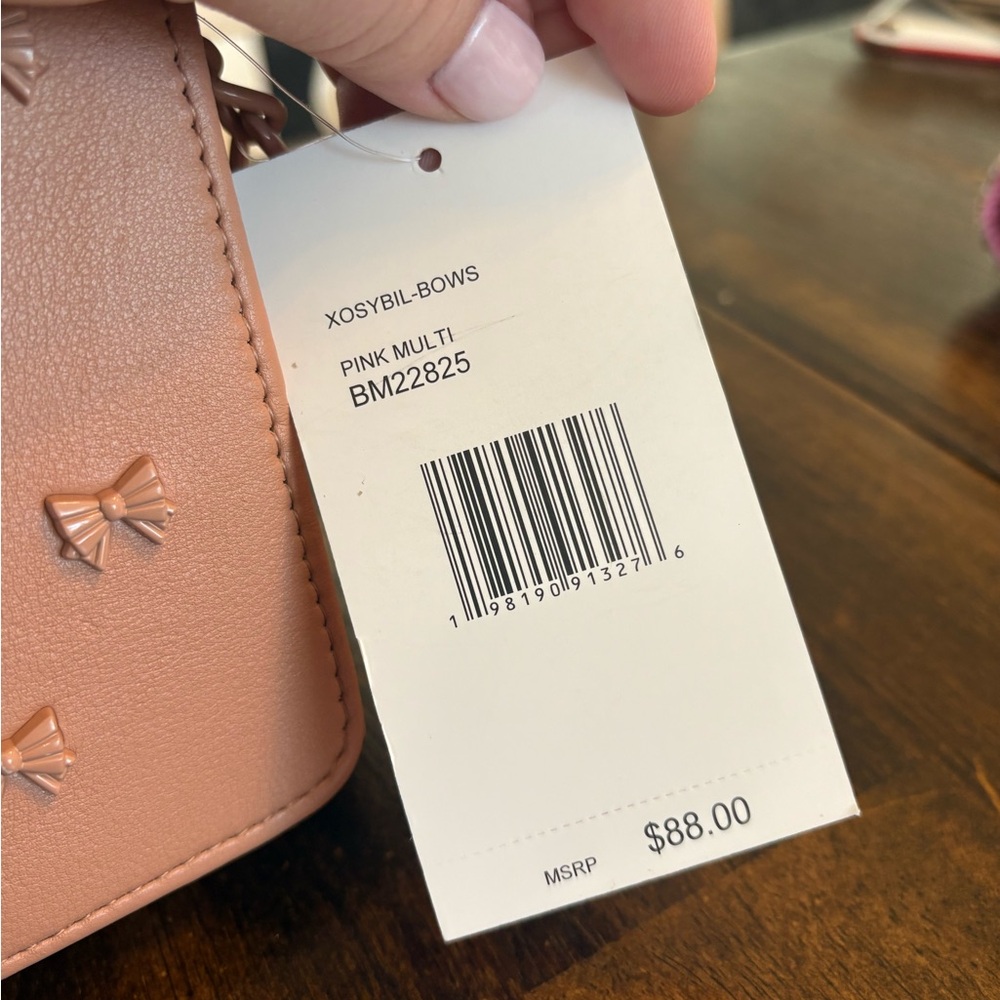 Betsey Johnson Coquette Crossbody purse. - Picture 5 of 7